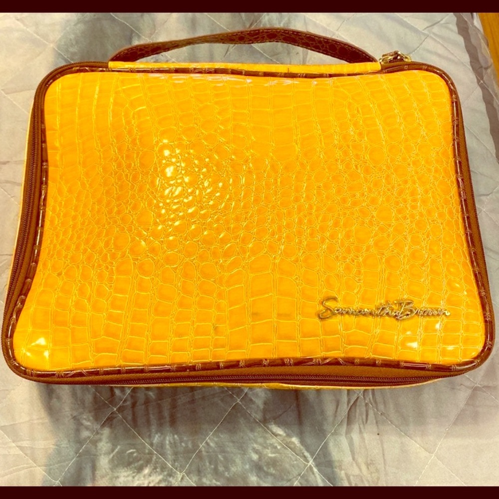 Samantha Brown Cosmetics Case